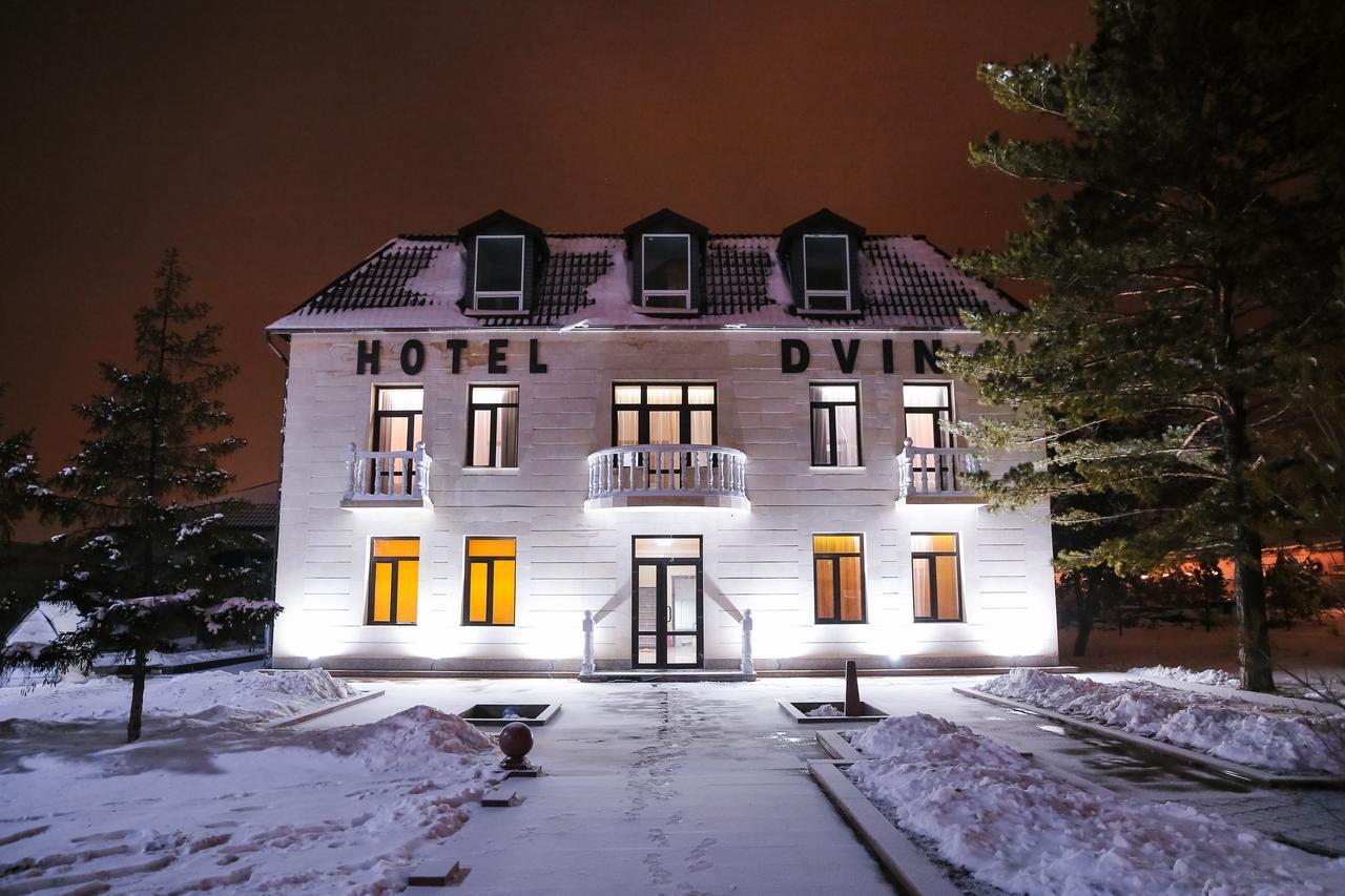 Dvin Hotel Pavlodar Buitenkant foto